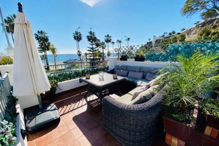 Apartamento En Primera Linea De Playa Nerja Dış mekan fotoğraf